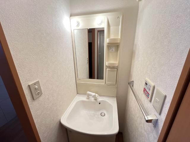 物件内観写真12　(浴室乾燥機)