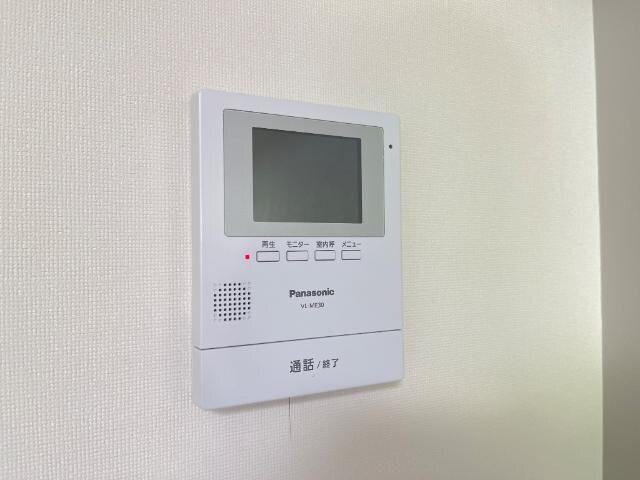 物件内観写真12　(カメラ付インターホン)