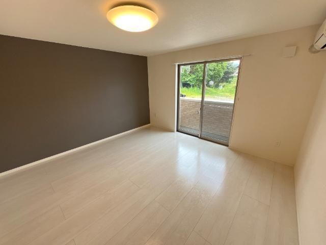 物件内観写真11　(室内)