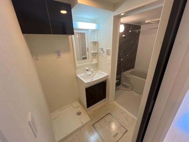 物件内観写真7　(洗面)