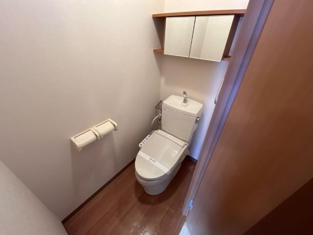 物件内観写真6　(トイレ)