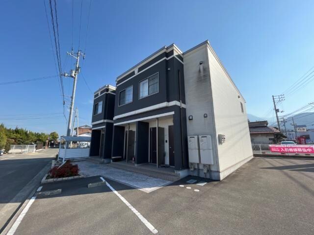 物件外観写真1　(外観写真（昼）)