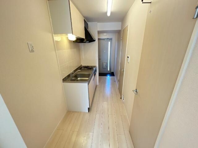 物件内観写真2　(廊下)