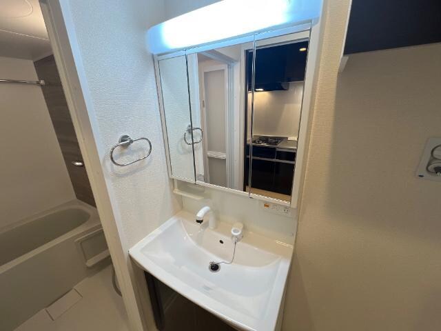 洗面・脱衣所(シャンプードレッサー)