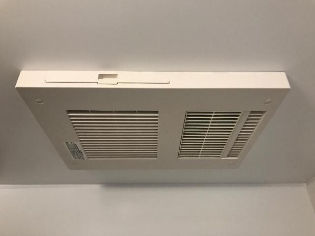 物件内観写真12　(浴室乾燥機)