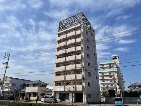 Safari 新居浜外観写真