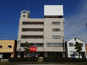 サンパレス21新居浜外観写真