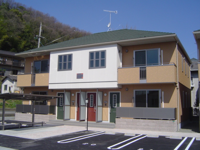 スカイハイツ坪生 A棟