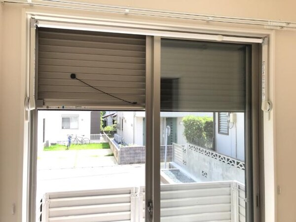 内装他(雨戸シャッター（イメージ）)