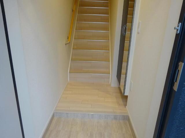 物件内観写真26　(玄関)