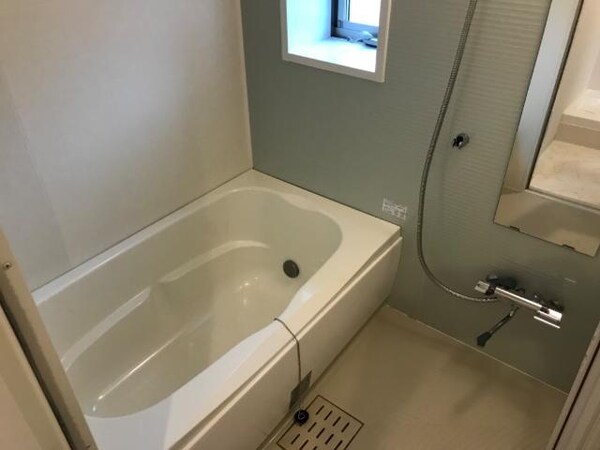 浴室(バス／シャワールーム等)