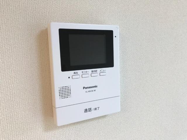 物件内観写真26　(カメラ付インターホン)