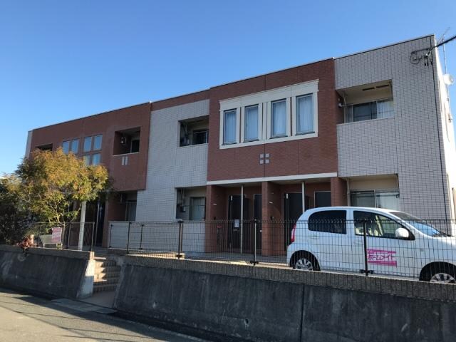 物件外観写真1　(外観写真（昼）)