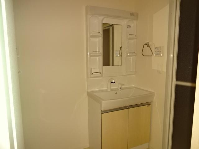 物件内観写真14　(洗髪洗面化粧台)