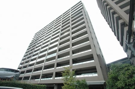 ポレスター緑町公園外観写真