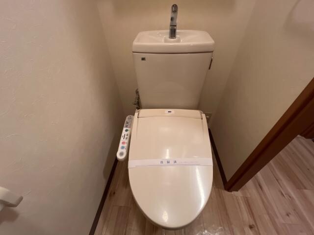 物件内観写真20　(シャワー付トイレ)