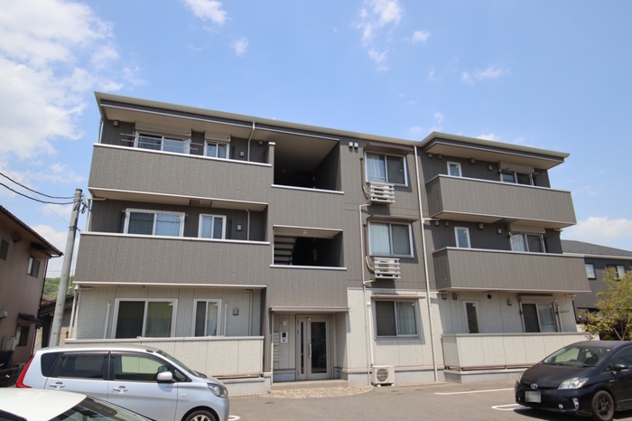 D-room大門