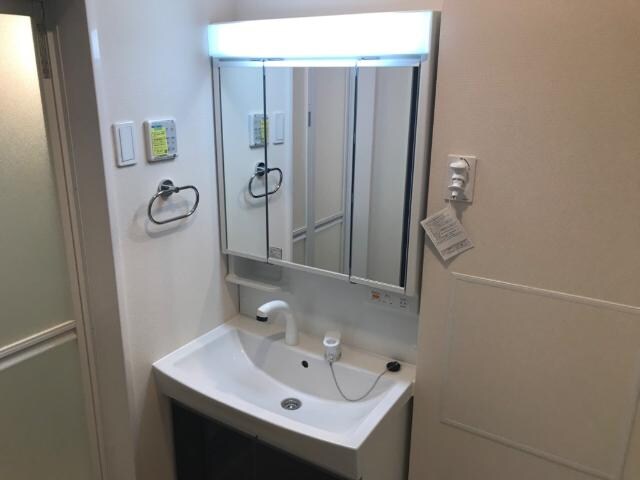 物件内観写真14　(洗髪洗面化粧台)