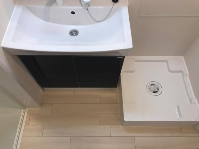 物件内観写真17　(洗濯機置場)