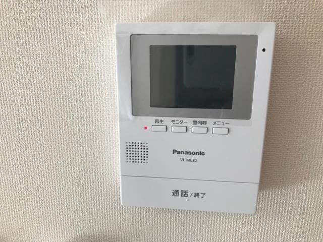 物件内観写真28　(カメラ付インターホン)