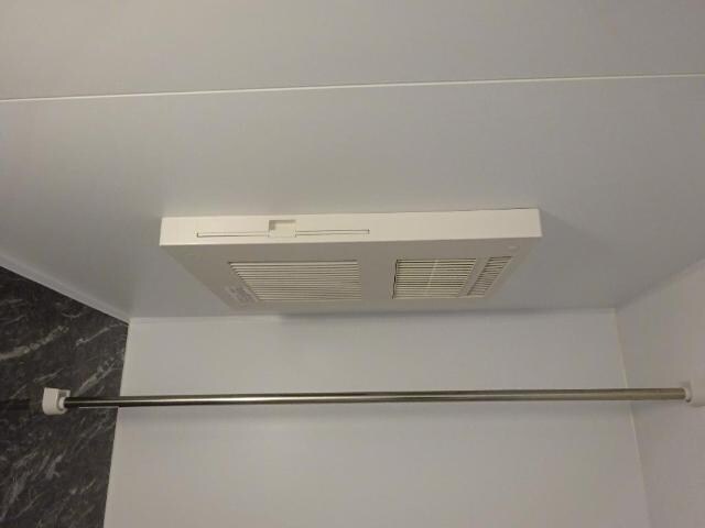 物件内観写真17　(浴室乾燥機)