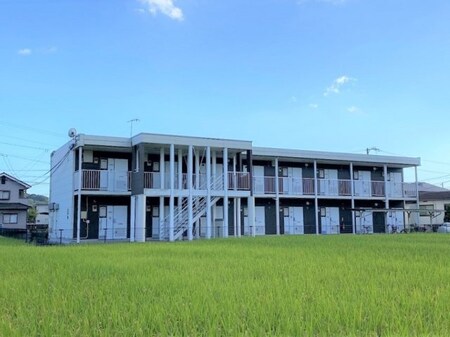 レオパレスフォレスター外観写真