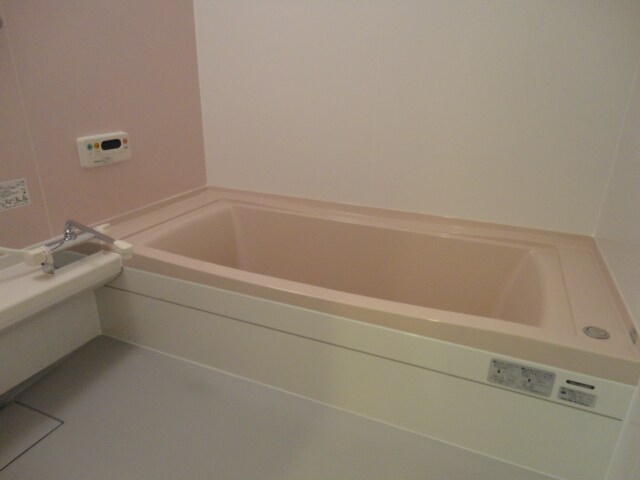 物件内観写真4　(バス／シャワールーム等)