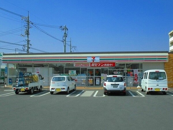 周辺環境(セブンイレブン本庄町中４丁目店まで950m)