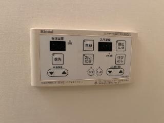 建物設備(給湯器リモコン（イメージ）)