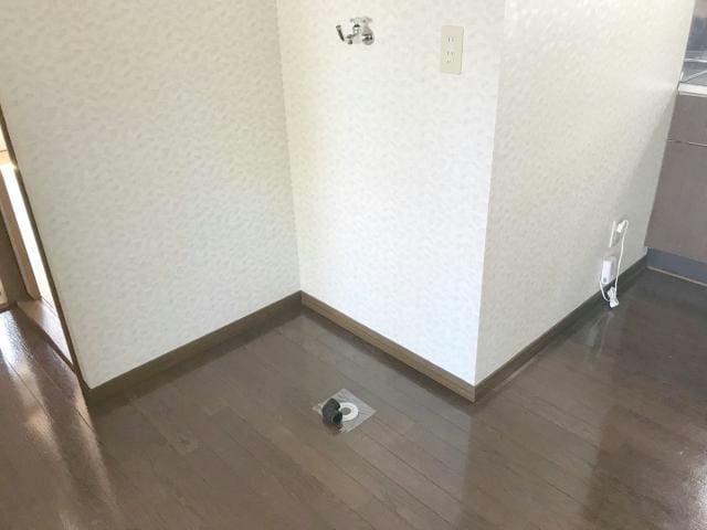 物件内観写真9　(洗濯機置き場)