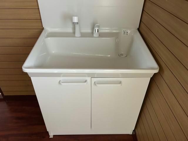 物件内観写真14　(洗面台)