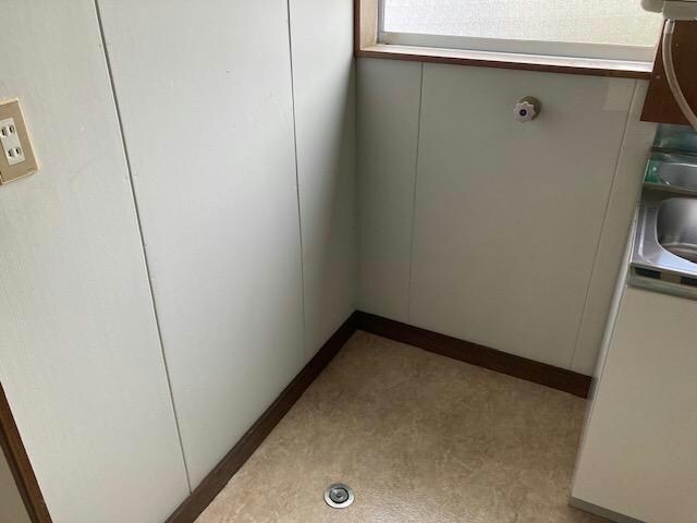 物件内観写真13　(洗濯機置場)