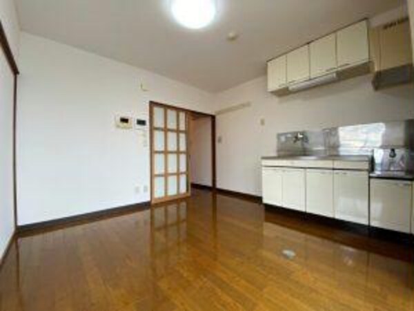 リビングダイニング