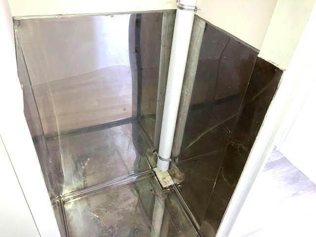 物件内観写真14　(洗濯機置場)