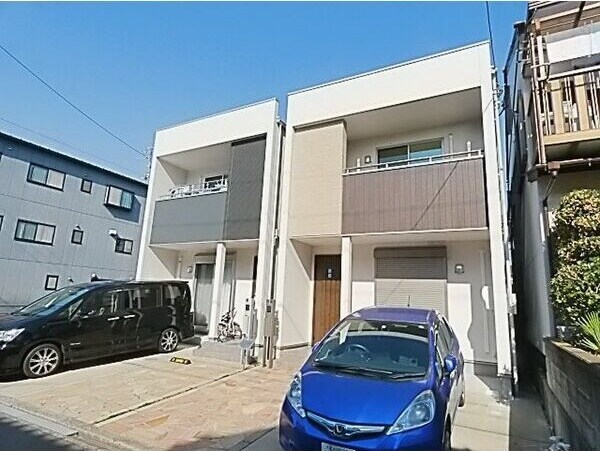 物件外観写真1　(おしゃれな外観です)