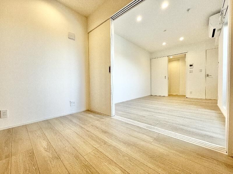 物件内観写真8　(落ち着いて過ごせるお部屋なので、寝室にいかがでしょうか)