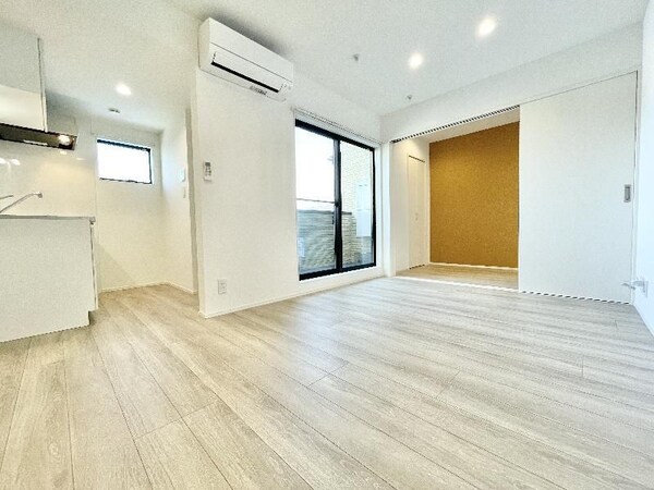 居室(使いやすいリビングです)