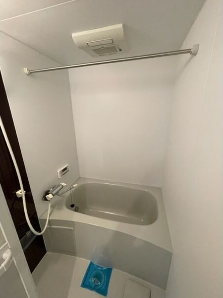 物件内観写真6　(ゆったり過ごせるお風呂です)