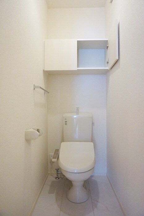 物件内観写真6　(シンプルで使いやすいトイレです)