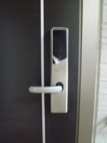 物件内観写真11　(カードキーです)