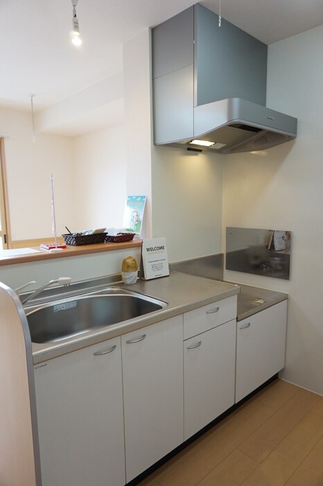 物件内観写真3　(お料理しやすいキッチンです)