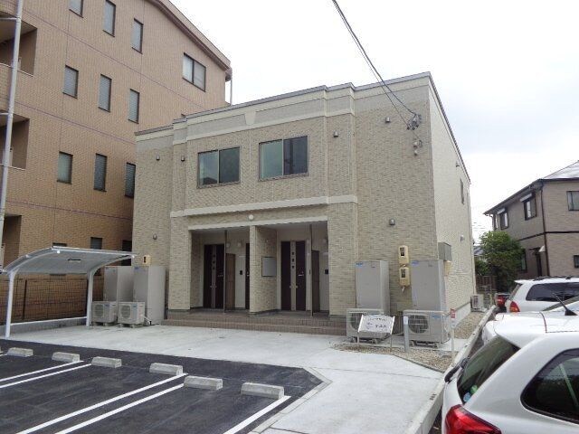 物件外観写真1　(物件の外観です)