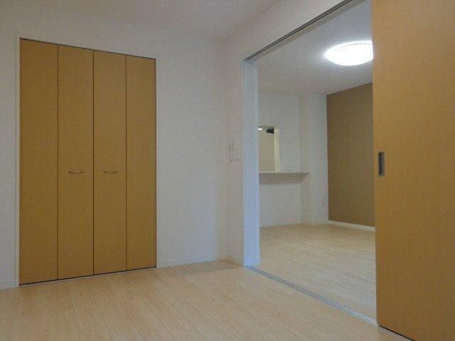 物件内観写真21　(内装は落ち着いています)