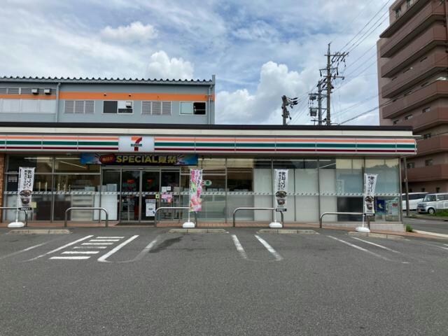 物件内観写真26　(セブンイレブン名古屋川西通店 1087m)