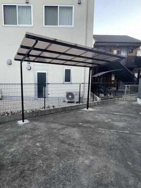 物件内観写真6　(駐輪場です)