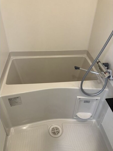 物件内観写真8　(日々の暮らしに欠かせないお風呂です)