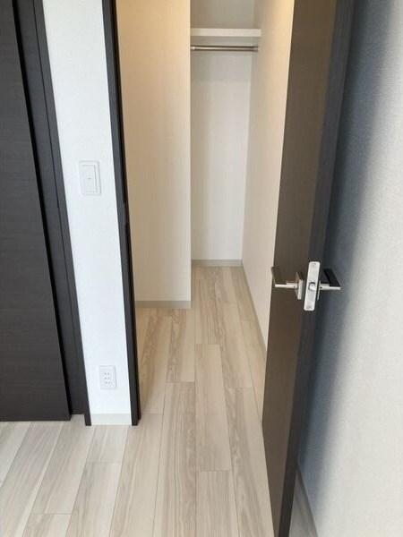 物件内観写真13　(ちょっとした収納スペースも充実しています)