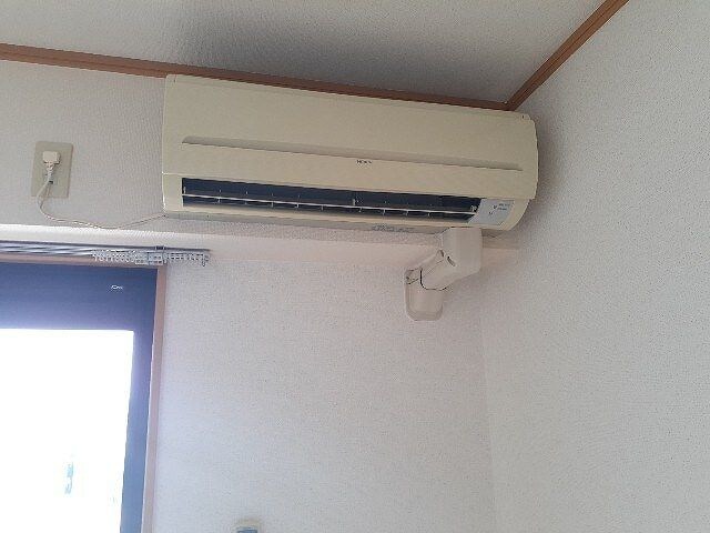 物件内観写真11　(エアコン完備)