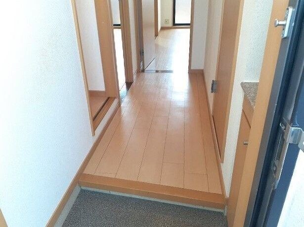 物件内観写真12　(玄関です)