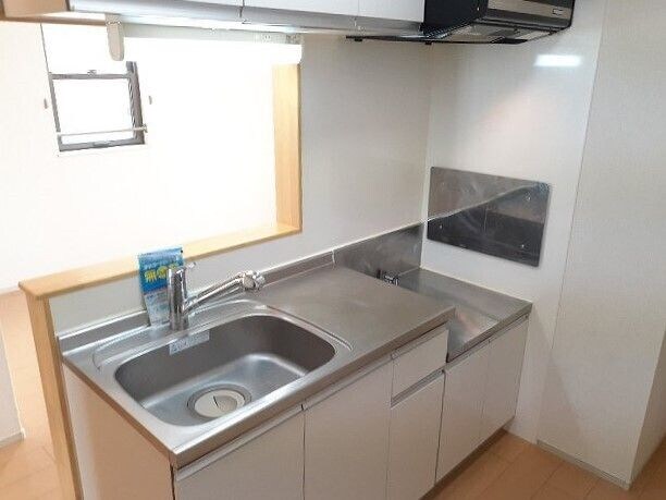 物件内観写真5　(お料理しやすいキッチンです)